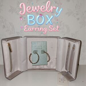 Elegant Gold Hoop Earrings And Travel Jewelry Case NWT